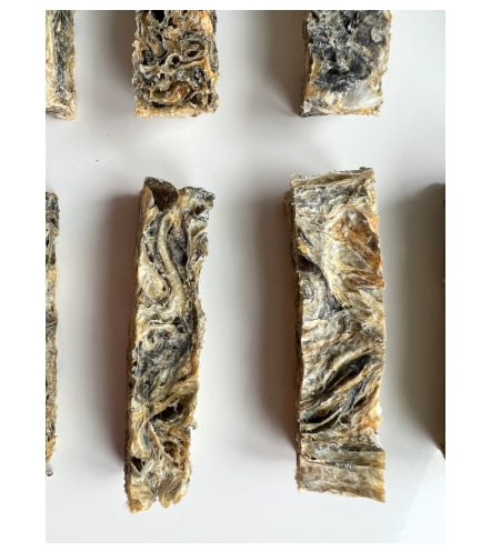 100% Organic Air-Dried Icelandic Cod Skin Fingers – Premium Dog Treat (500g Pack)